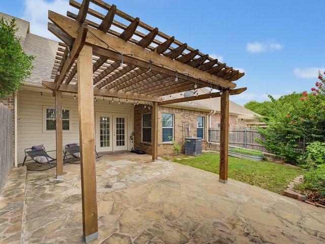 332 Emma Call Court, Decatur, TX 76234