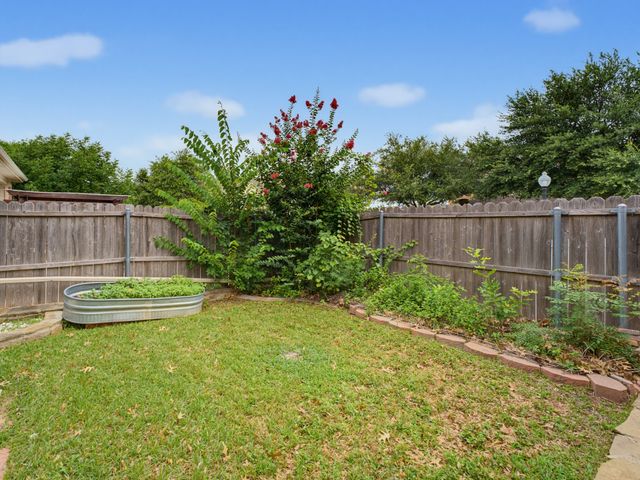 332 Emma Call Court, Decatur, TX 76234