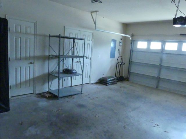 332 Emma Call Court, Decatur, TX 76234