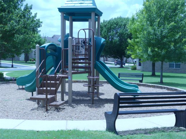 332 Emma Call Court, Decatur, TX 76234
