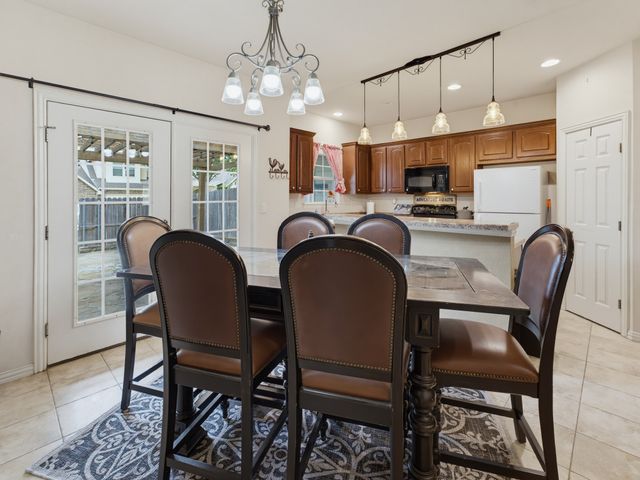 332 Emma Call Court, Decatur, TX 76234