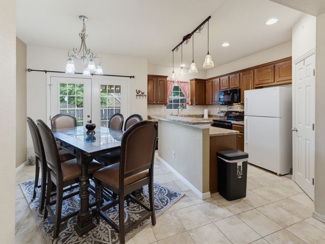 332 Emma Call Court, Decatur, TX 76234