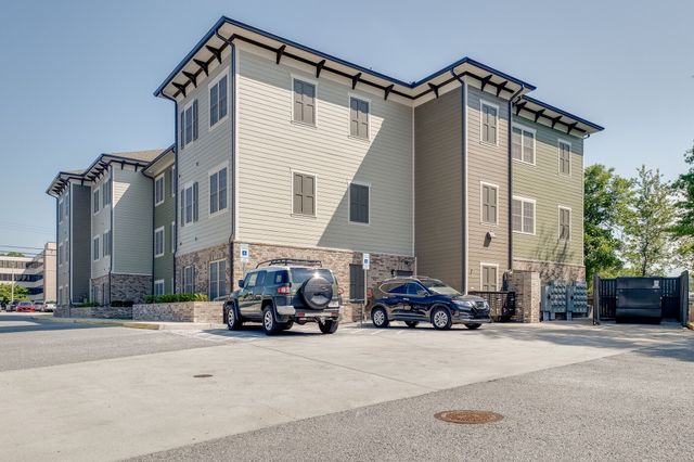 1319 W Main St Apt 303, Franklin, TN 37064