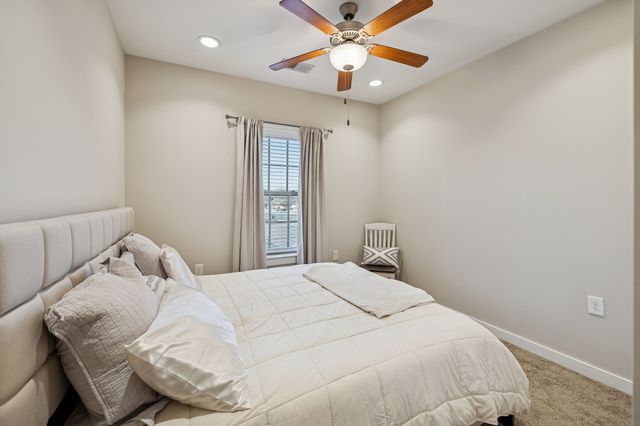 1319 W Main St Apt 303, Franklin, TN 37064