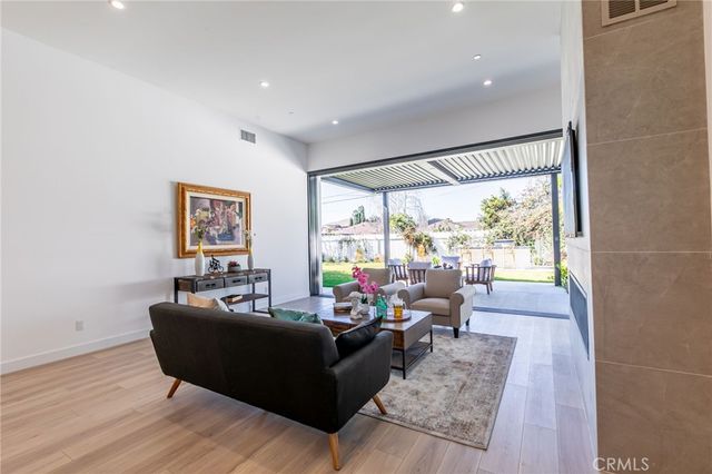 20171 Bayview Avenue, Newport Beach, CA 92660