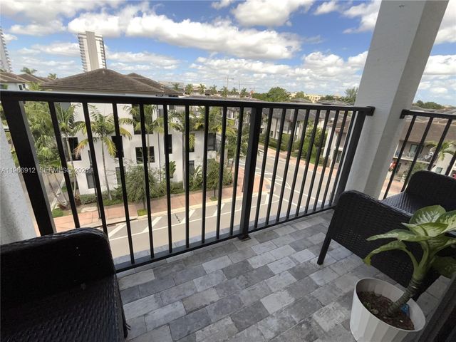 4745 NW 84th Ct 42, Doral, FL 33166
