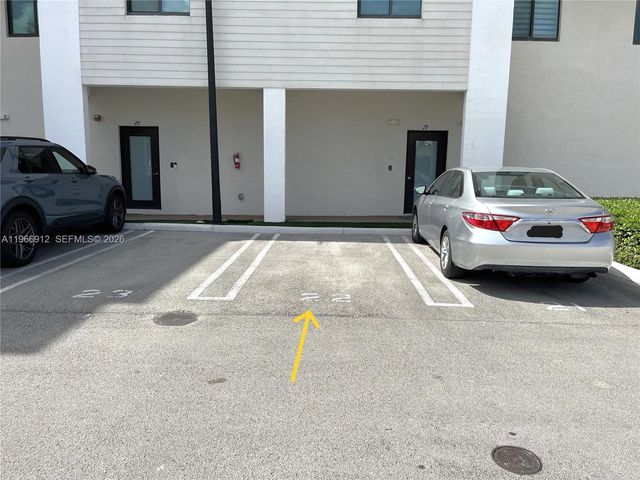 4745 NW 84th Ct 42, Doral, FL 33166