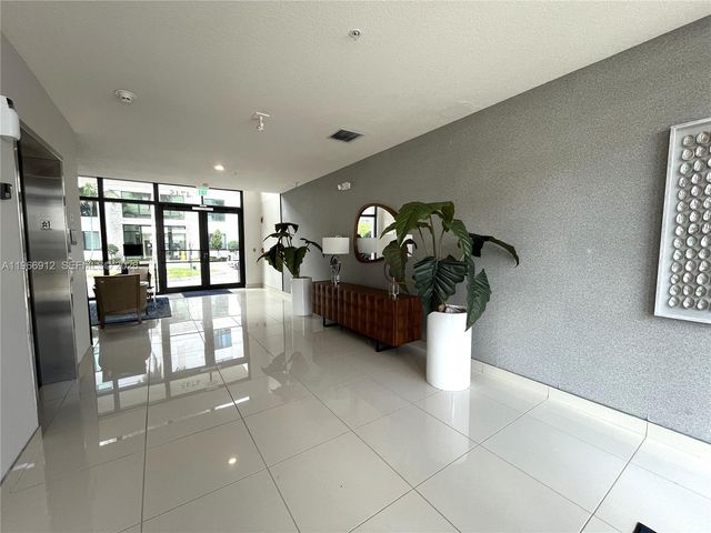 4745 NW 84th Ct 42, Doral, FL 33166