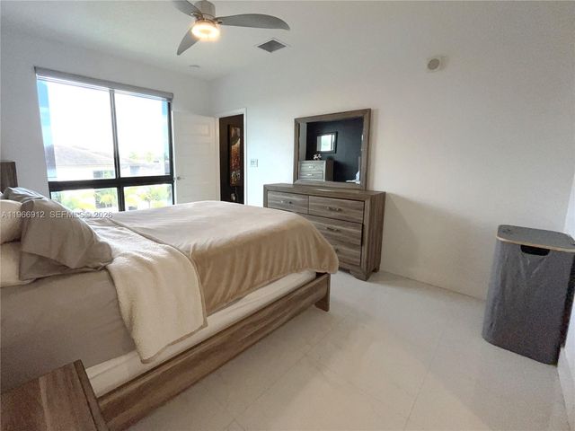 4745 NW 84th Ct 42, Doral, FL 33166