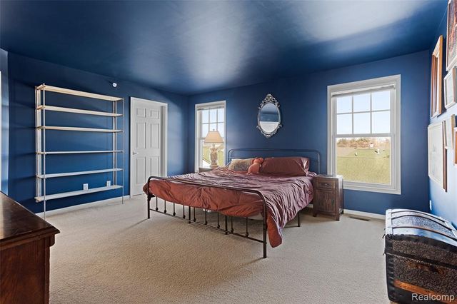 208 Amys Walk, Auburn Hills, MI 48326