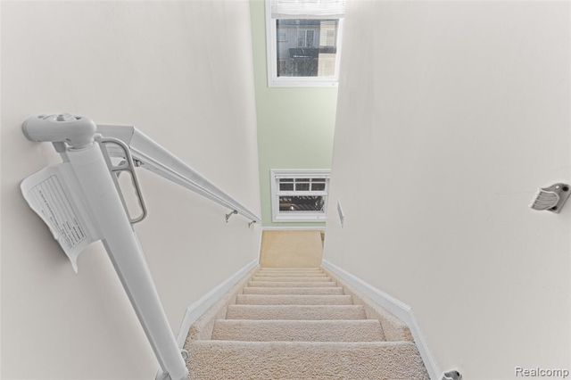 208 Amys Walk, Auburn Hills, MI 48326