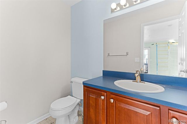 208 Amys Walk, Auburn Hills, MI 48326