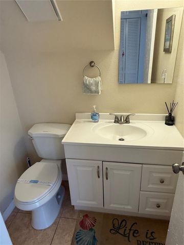 6157 MIDNIGHT PASS ROAD F22, Sarasota, FL 34242