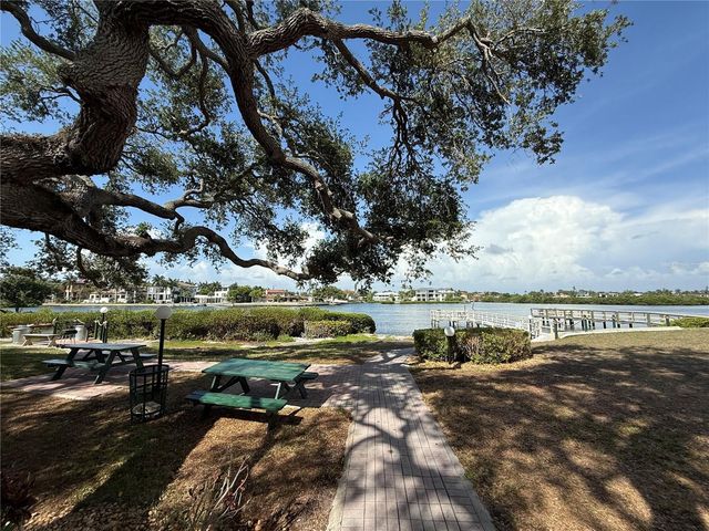 6157 MIDNIGHT PASS ROAD F22, Sarasota, FL 34242