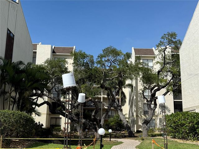 6157 MIDNIGHT PASS ROAD F22, Sarasota, FL 34242