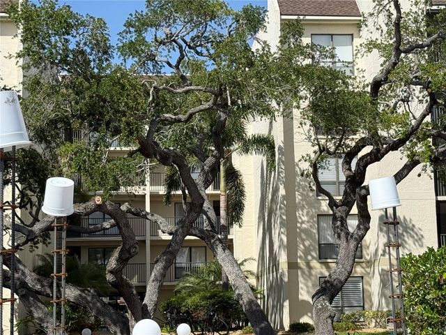 6157 MIDNIGHT PASS ROAD F22, Sarasota, FL 34242