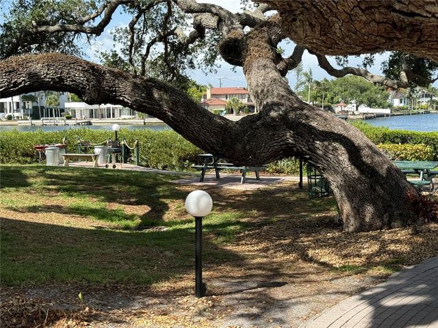 6157 MIDNIGHT PASS ROAD F22, Sarasota, FL 34242