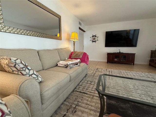 6157 MIDNIGHT PASS ROAD F22, Sarasota, FL 34242