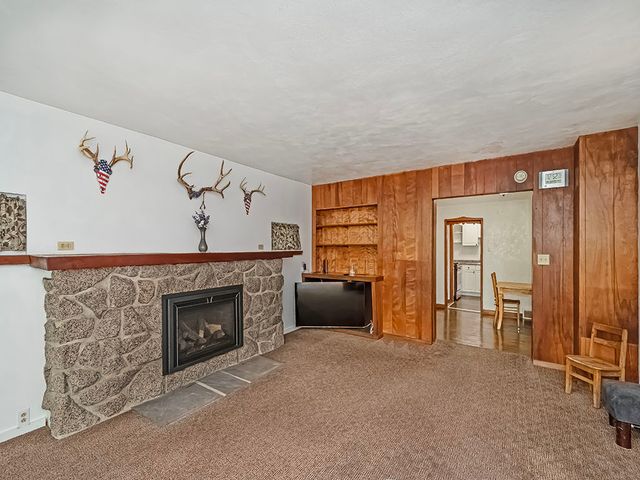 2 Ferry Street, East Vandergrift, PA 15629