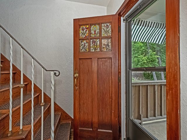 2 Ferry Street, East Vandergrift, PA 15629
