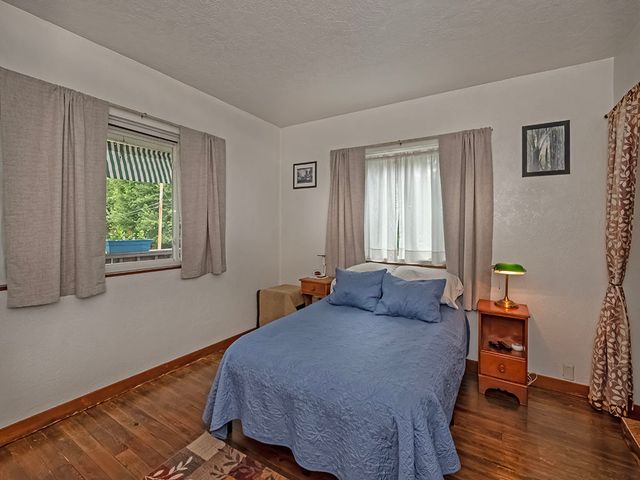 2 Ferry Street, East Vandergrift, PA 15629