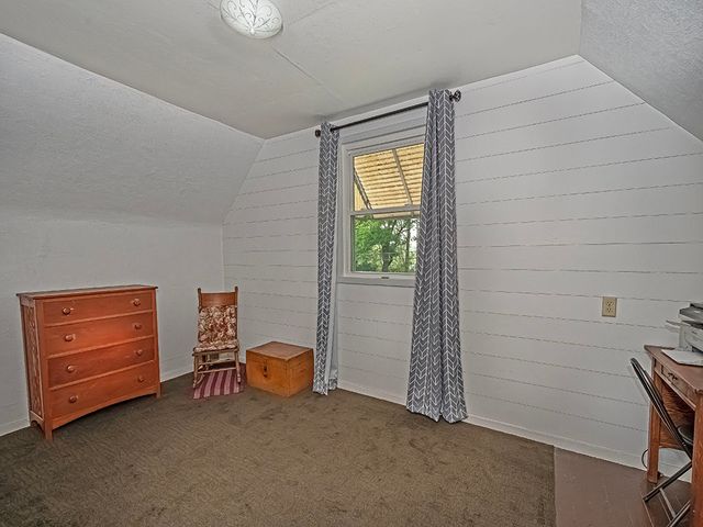 2 Ferry Street, East Vandergrift, PA 15629