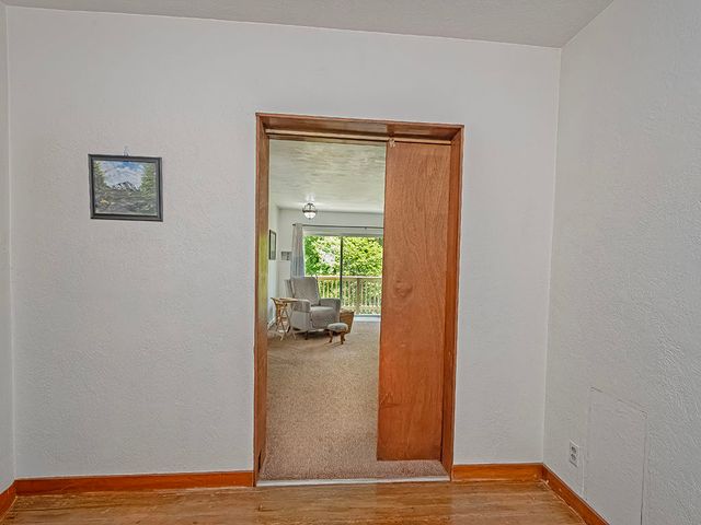 2 Ferry Street, East Vandergrift, PA 15629