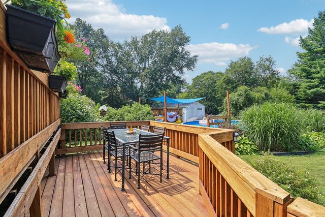 26225 W Merton Road, Barrington, IL 60010