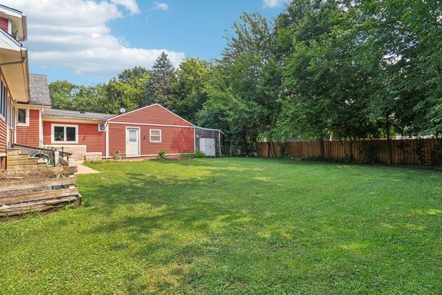26225 W Merton Road, Barrington, IL 60010