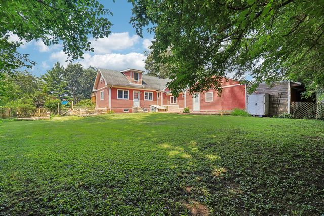 26225 W Merton Road, Barrington, IL 60010