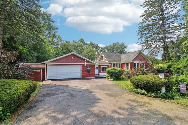 26225 W Merton Road, Barrington, IL 60010
