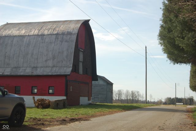 8955 N County Road 925 E, Seymour, IN 47274