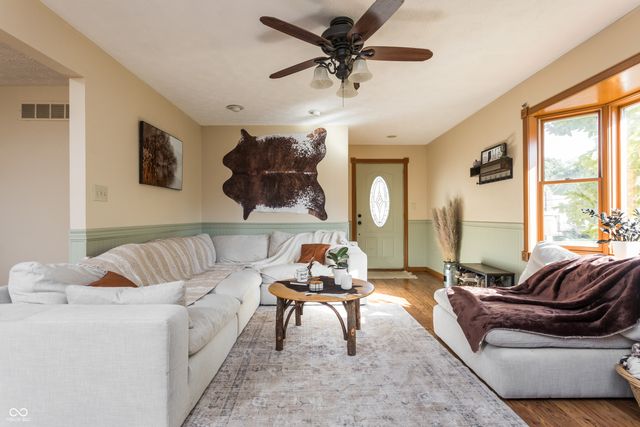 7 E Berry Street, Greencastle, IN 46135