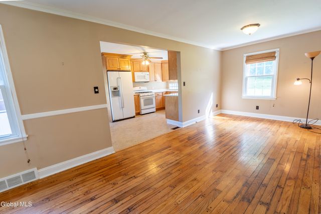 192 Steele Ave Extension, Johnstown, NY 12078