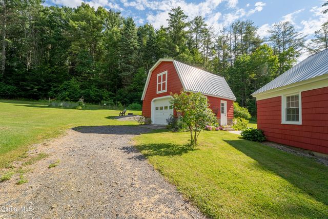 192 Steele Ave Extension, Johnstown, NY 12078