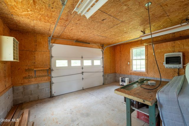 192 Steele Ave Extension, Johnstown, NY 12078