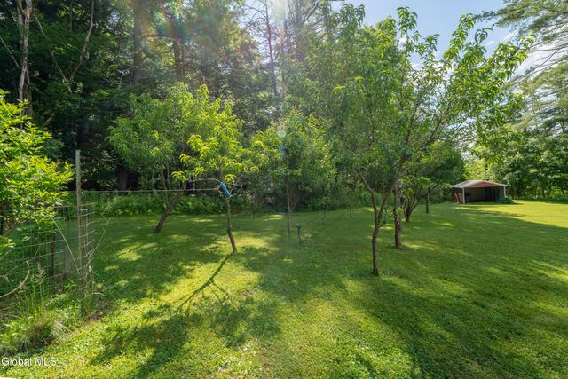 192 Steele Ave Extension, Johnstown, NY 12078