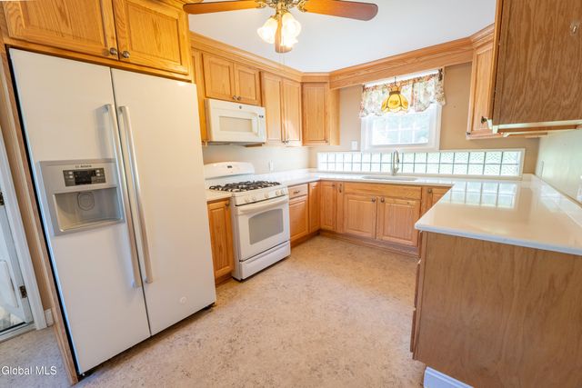 192 Steele Ave Extension, Johnstown, NY 12078