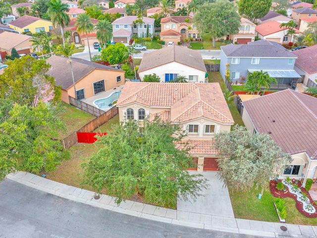 1663 E Harmony Lake Cir ., Davie, FL 33324