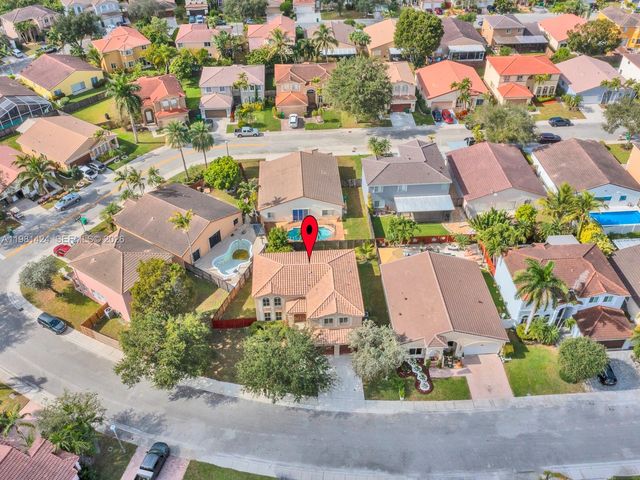 1663 E Harmony Lake Cir ., Davie, FL 33324