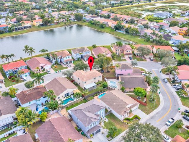 1663 E Harmony Lake Cir ., Davie, FL 33324