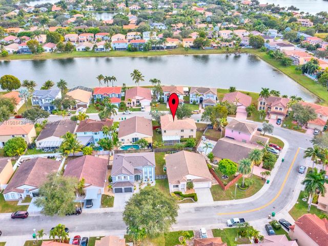 1663 E Harmony Lake Cir ., Davie, FL 33324