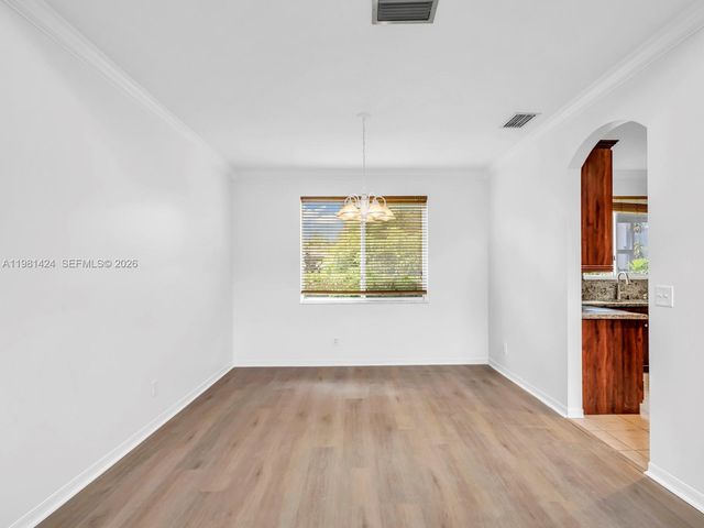 1663 E Harmony Lake Cir ., Davie, FL 33324