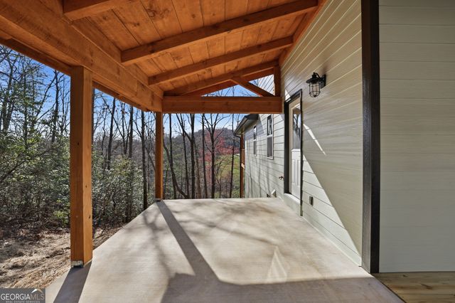 275 Merrydale Lane, Clayton, GA 30525