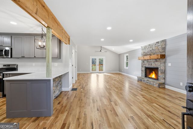 275 Merrydale Lane, Clayton, GA 30525