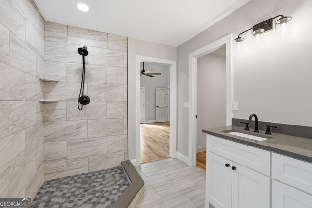 275 Merrydale Lane, Clayton, GA 30525