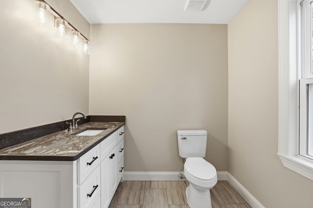 275 Merrydale Lane, Clayton, GA 30525