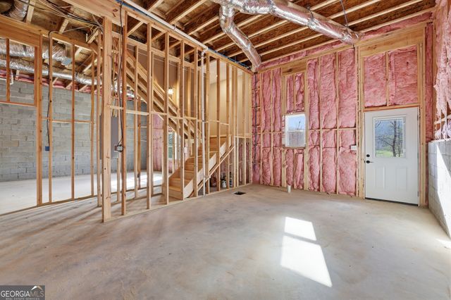 275 Merrydale Lane, Clayton, GA 30525