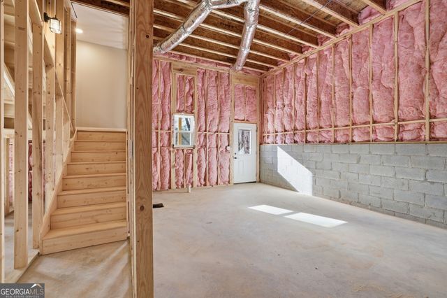 275 Merrydale Lane, Clayton, GA 30525