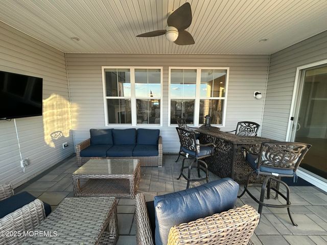 6 Scarlett Terrace, Manalapan, NJ 07726